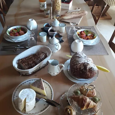 D'hotes Chez Mathilde לינה וארוחת בוקר